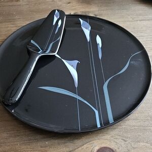 Mikasa Opus Black Calla Lily Cake Plate